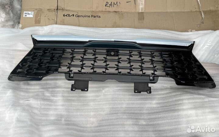 Sportage 5 решетка радиатора