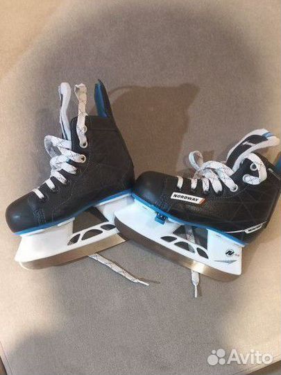 Коньки хоккейные детские