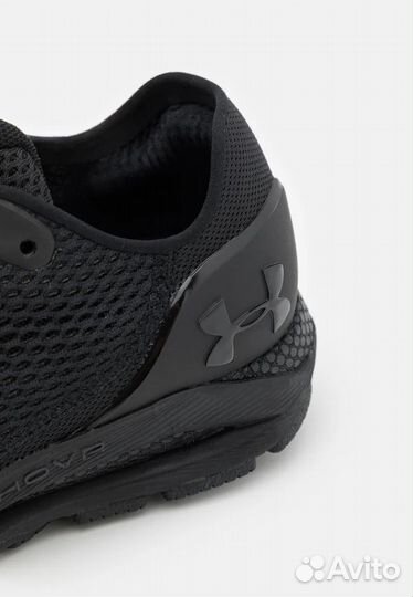 Кроссовки Under Armour