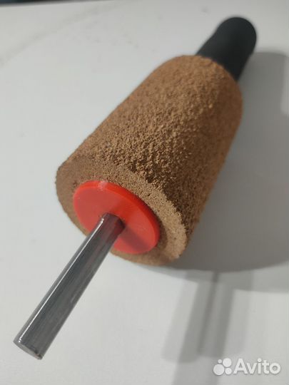 Держатель/рукоятка для роторной щетки