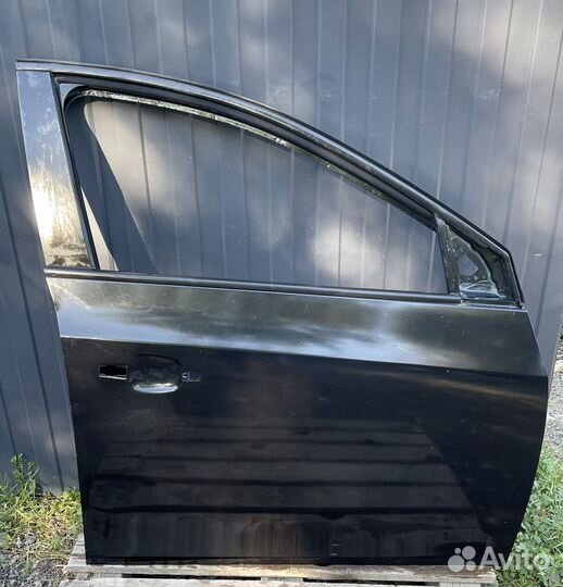 Дверь передняя правая Chevrolet Cruze седан