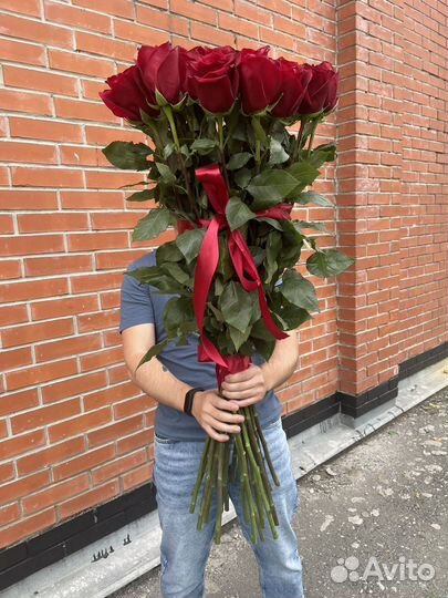 Метровые розы крупные бутоны 100 см Эквадор