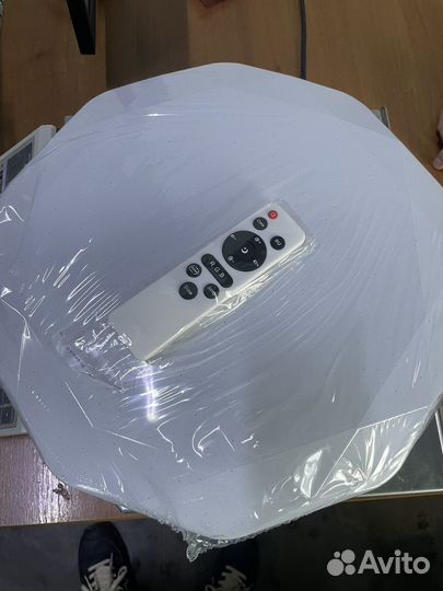 Светодиодный настенно-потолочный светильник