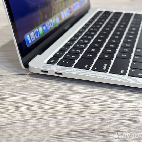 Apple MacBook Air 13 2020 M1 Silver 256gb