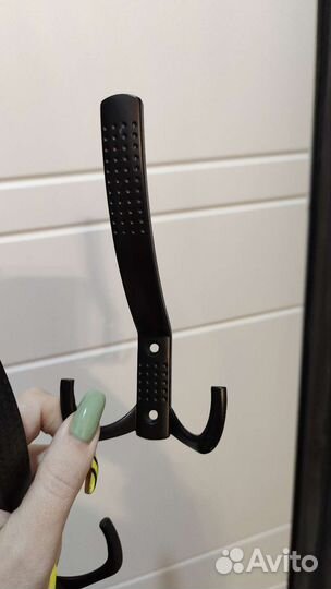 Крючки для одежды