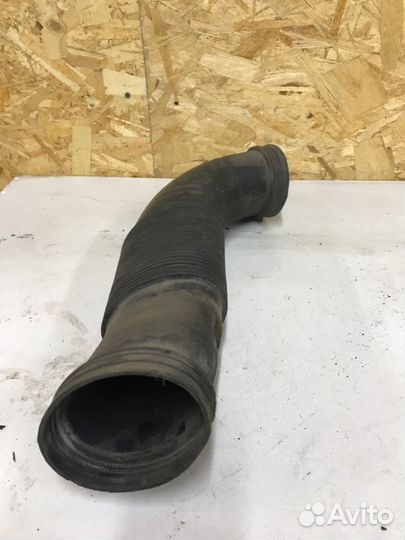 Патрубок воздушного фильтра Iveco Daily 5 3.0