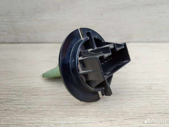 Резистор печки отопителя Peugeot 307 Citroen C3