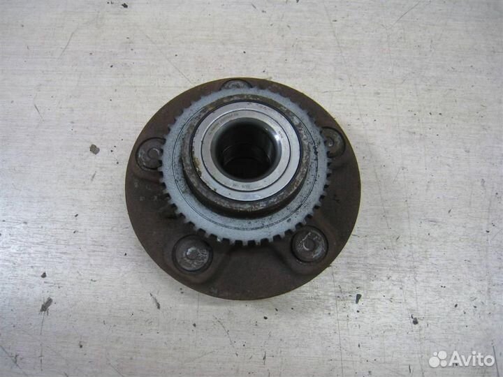 Ступица задняя Nissan Almera Tino 2005