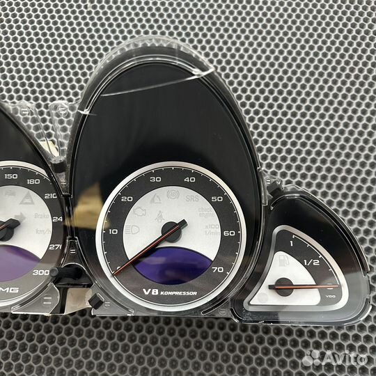 SL55 AMG R230 приборная панель