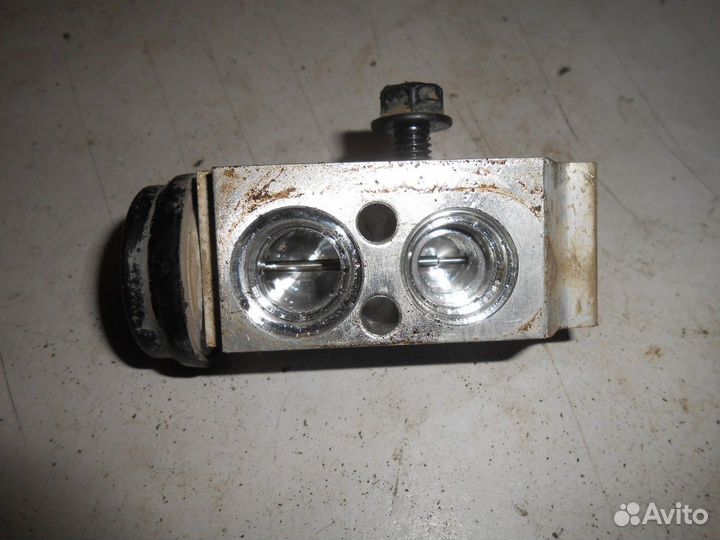 Клапан кондиционера (Kia Sportage)