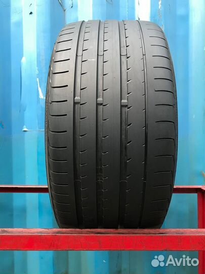 Yokohama Advan Sport V105 255/30 R20 92Y