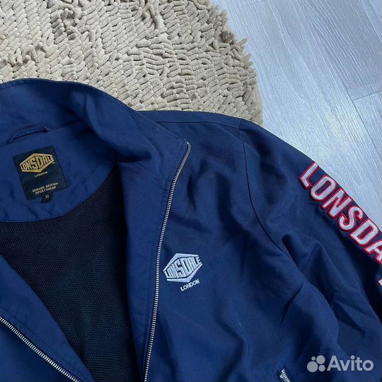 Бомбер lonsdale