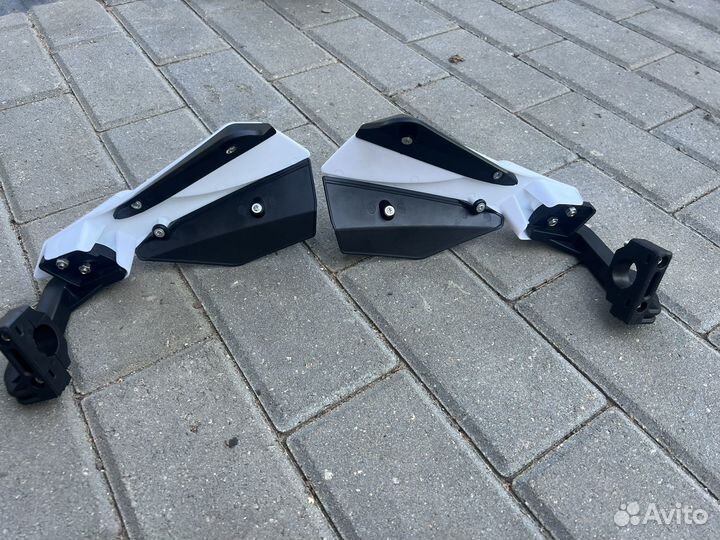 Защита рук на мотоцикл