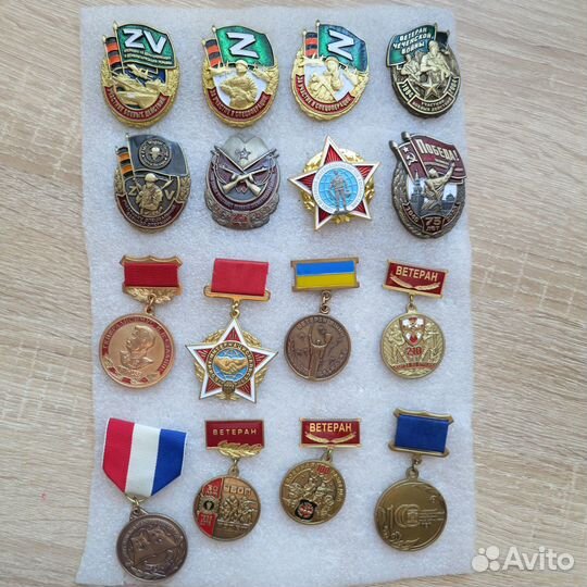 Значки Хоккей, Хоккейные клубы. Золотая шайба