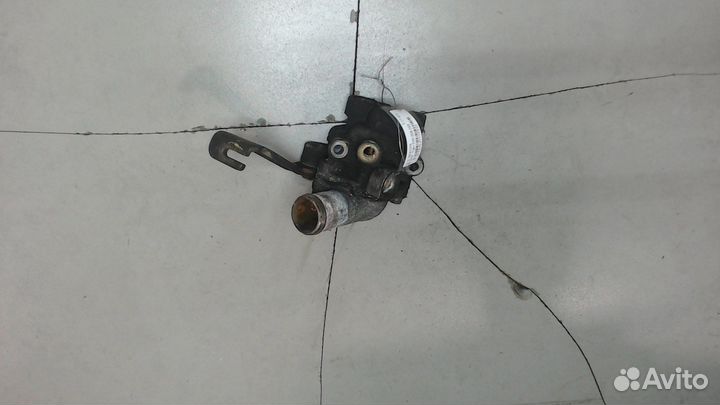 Корпус термостата Mitsubishi Pajero / Montero, 200