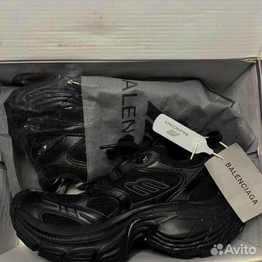 Balenciaga 10XL Sneaker in Black