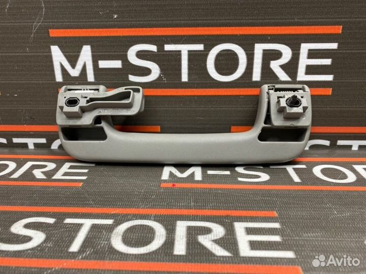 Ручка потолка задняя правая Audi A4 B6 ALT 2003