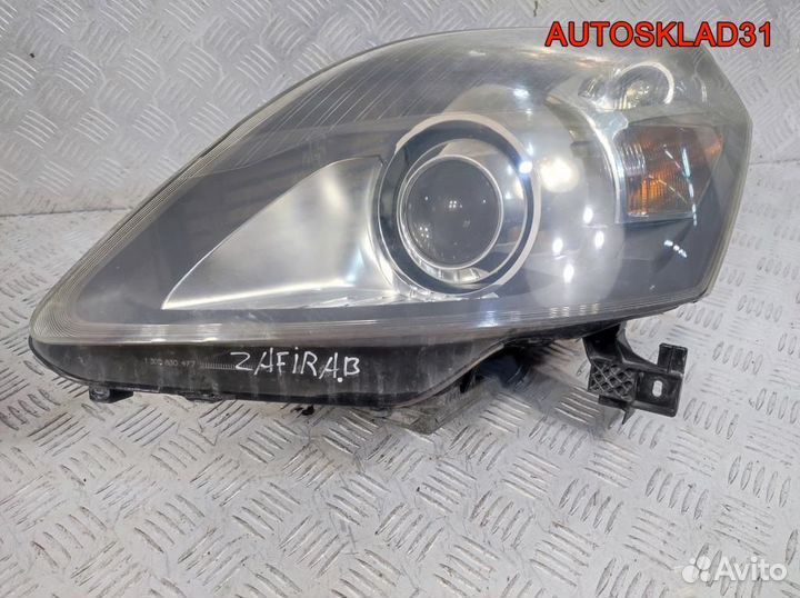 Фары ксеноновые комплект Opel Zafira B 24451044