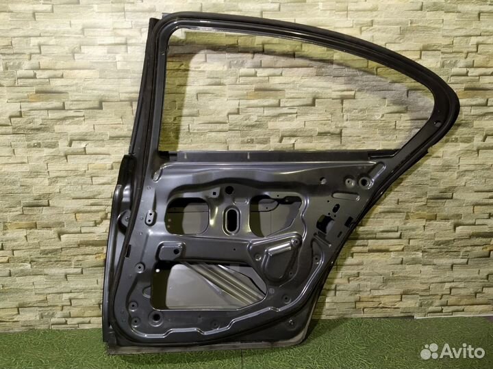Дверь задняя правая прав. зад. BMW 5-серия