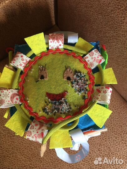 Развивающий кубик из фетра