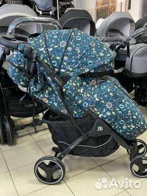 Коляска новая