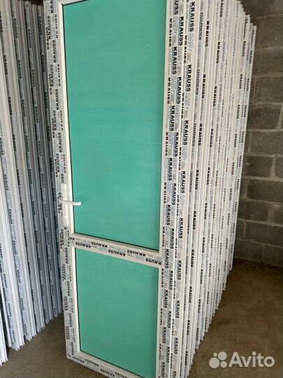 Пластиковые двери не бу