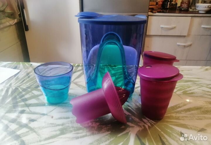 Стаканы, соковыжималка tappwere. На доставке