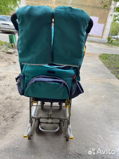 Детские санки на колесах nika