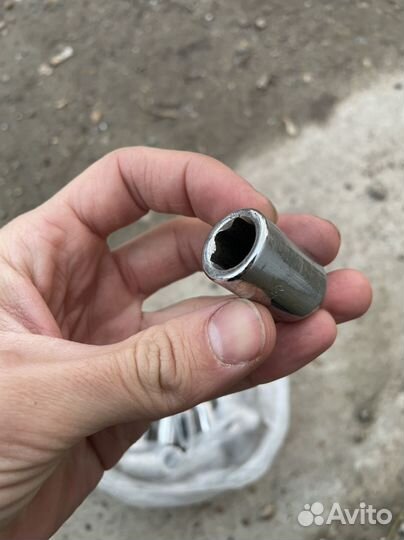 Гайки колесные конусные 12/1.5