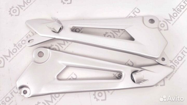 Подножки пассажира в сборе Yamaha YBR 125 (пара)