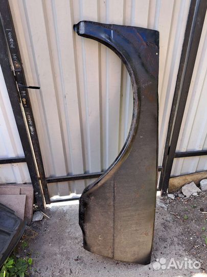 Левая задняя арка на Мерседес w123 купе