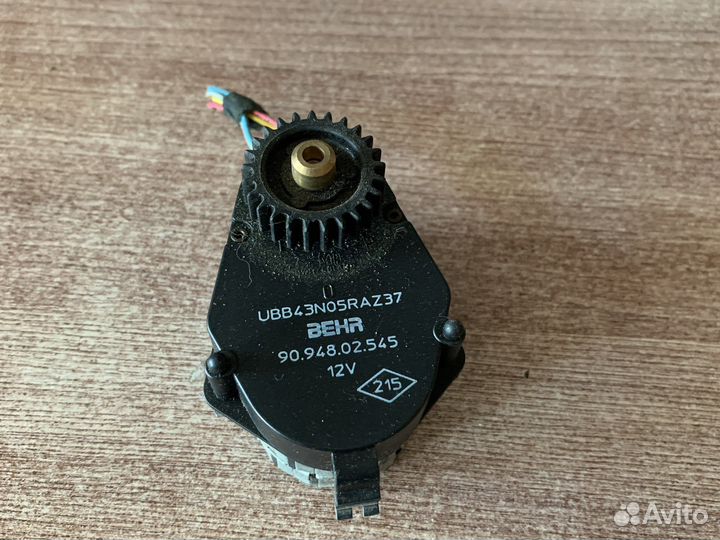 Моторчик заслонки печки Рено Лагуна