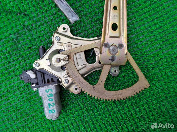 Стеклоподъемник прав. перед. Subaru B9 Tribeca, Tr