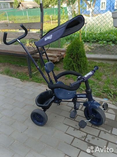 Трехколесный велосипед с родительской ручкой