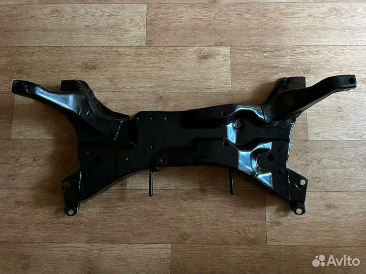 Подрамник передний Mitsubishi Lancer 9