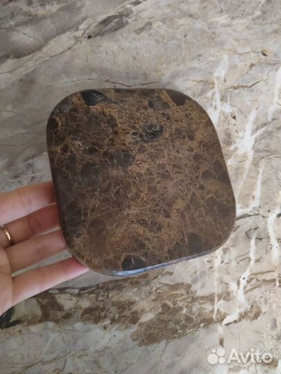 Пепельница из мрамора