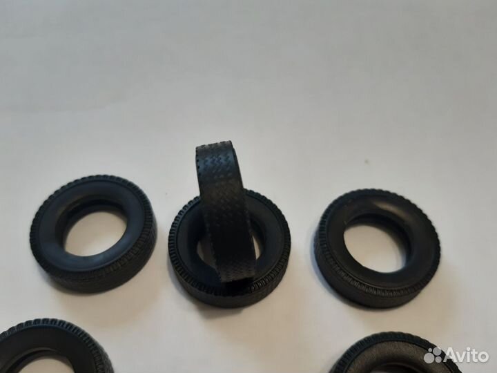 Покрышки, колеса, диски 1/43