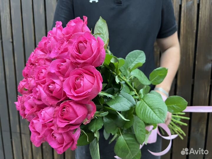 Букет свежих голландских роз 25 шт