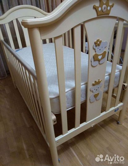 Детская кроватка