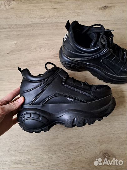 Кроссовки женскиена платформе 38 размер