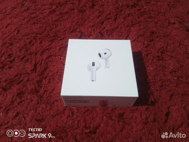 Беспроводные наушники apple