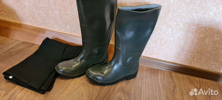 Резиновые сапоги