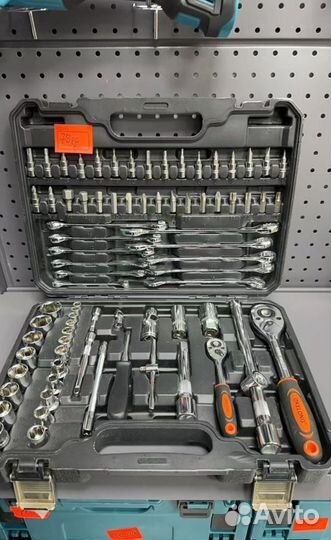 Набор инструментов для авто