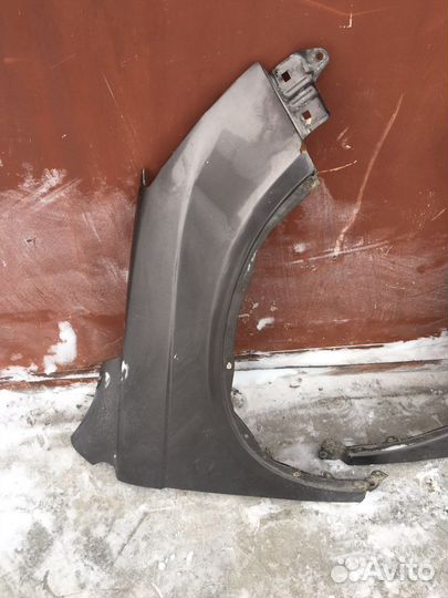 Переднее крыло Honda CR-V 3