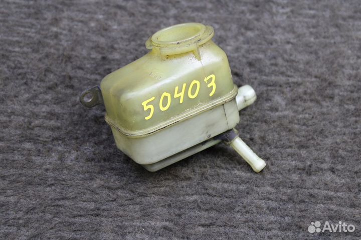 Бачок гур Toyota Avensis AZT250 1azfse