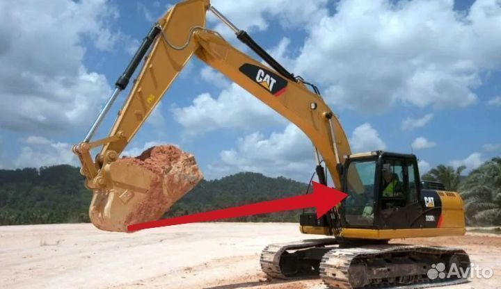 Стекло лобовое кузовное на экскаватор cat 320 Dl