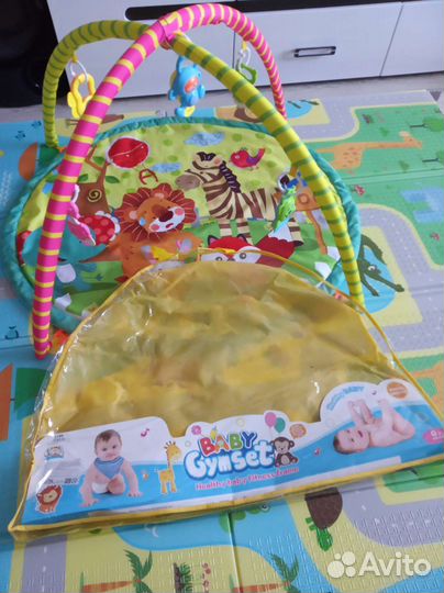 Развивающий коврик