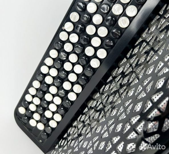 Баян Юпитер,модель номер два