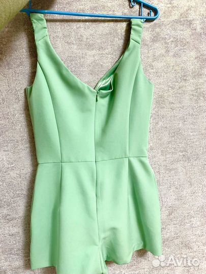 Комбинезон шортами