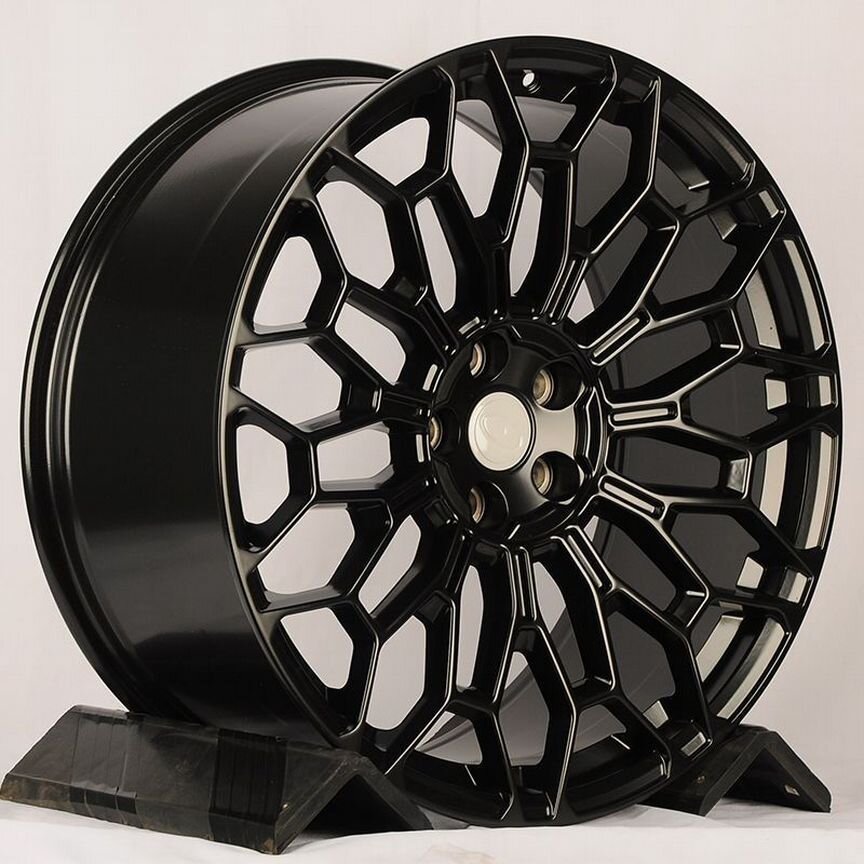 Литые диски Iwheelz 10×R22 5×108